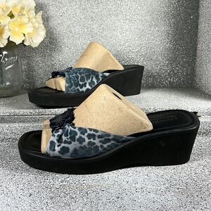 Donald J Pliner Shoes Womens 7.5 Wedge Sandals Slides Casie Chambray Spain